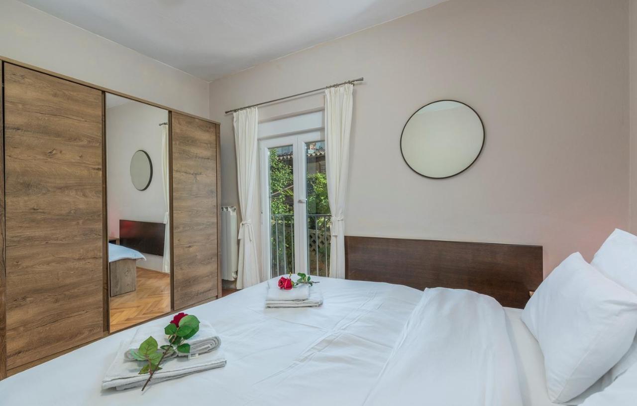Apartments Loredana Пореч Экстерьер фото