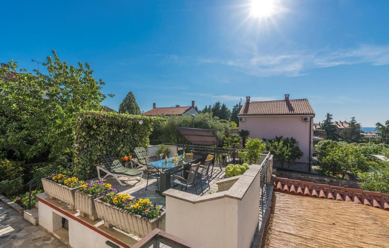 Apartments Loredana Пореч Экстерьер фото