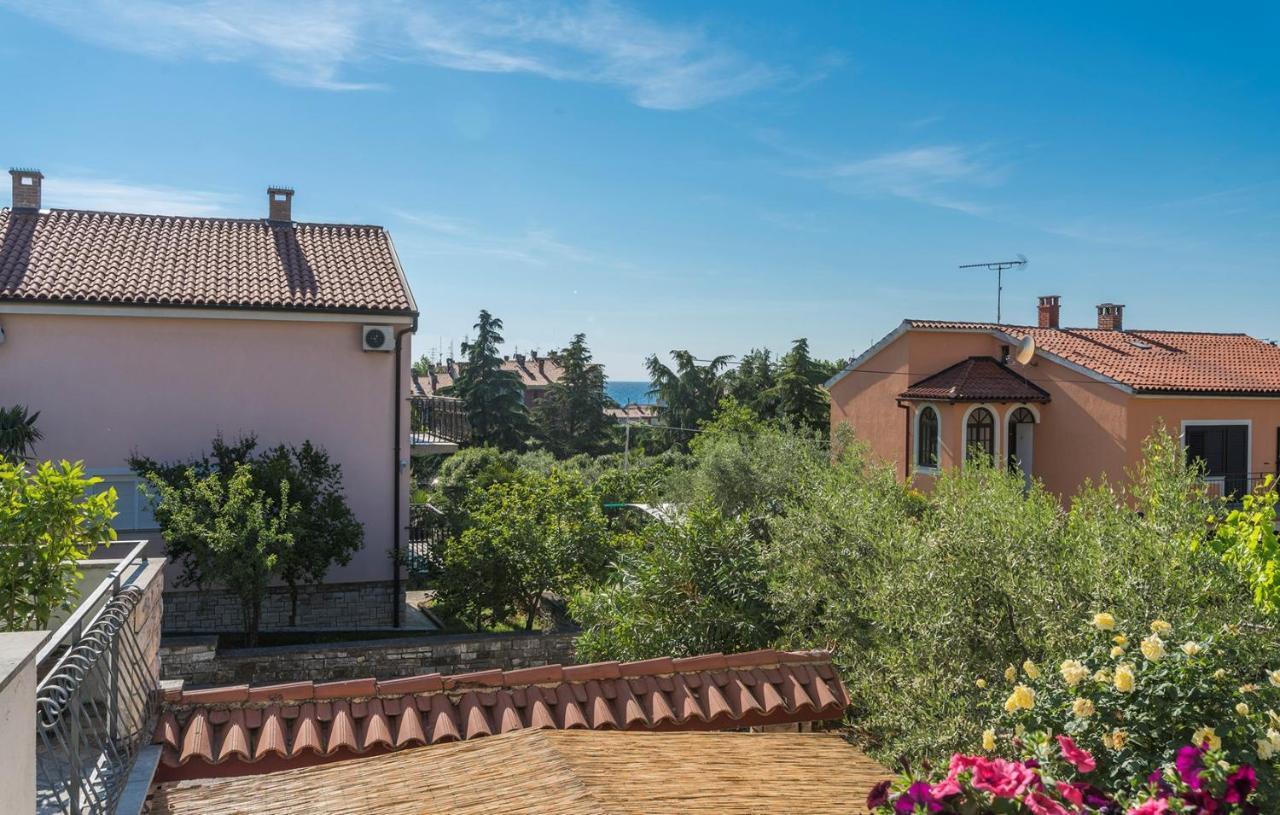 Apartments Loredana Пореч Экстерьер фото