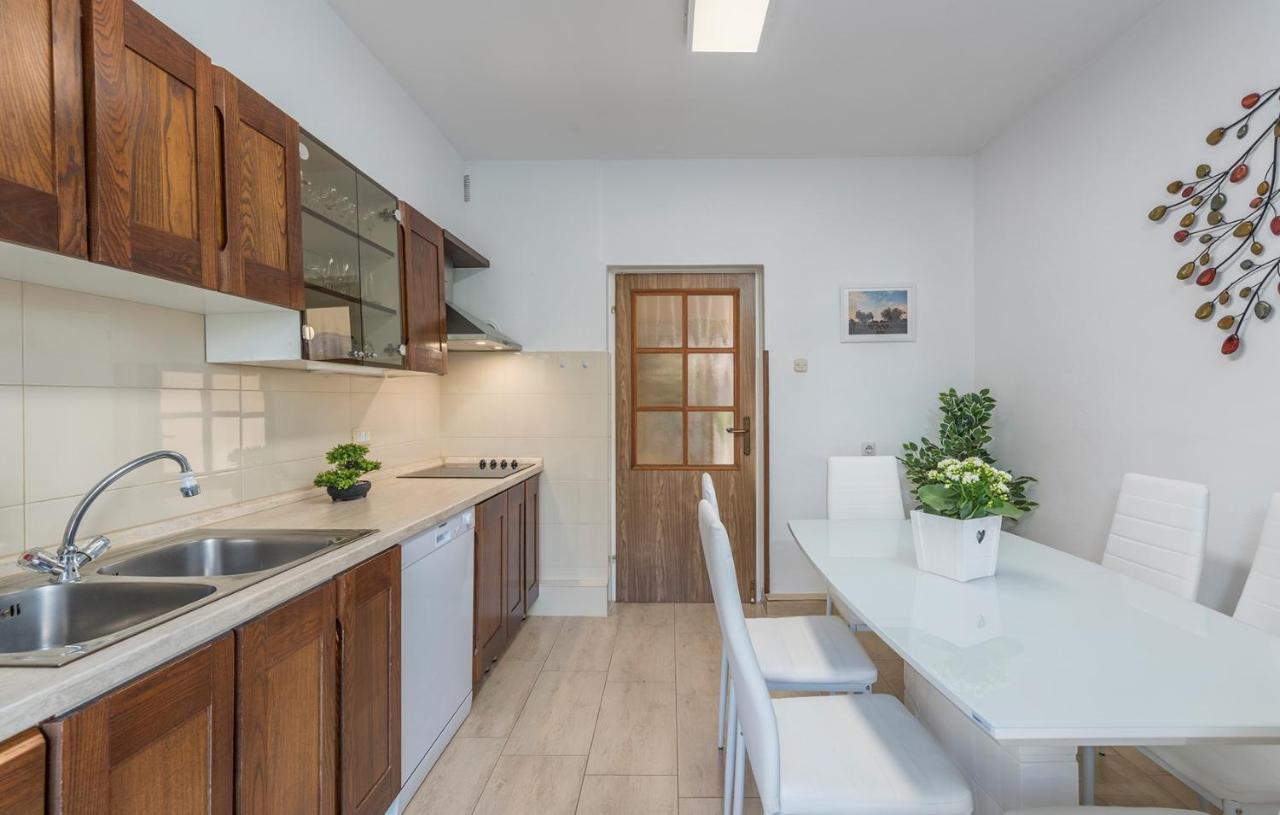 Apartments Loredana Пореч Экстерьер фото