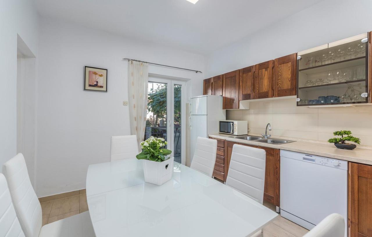 Apartments Loredana Пореч Экстерьер фото