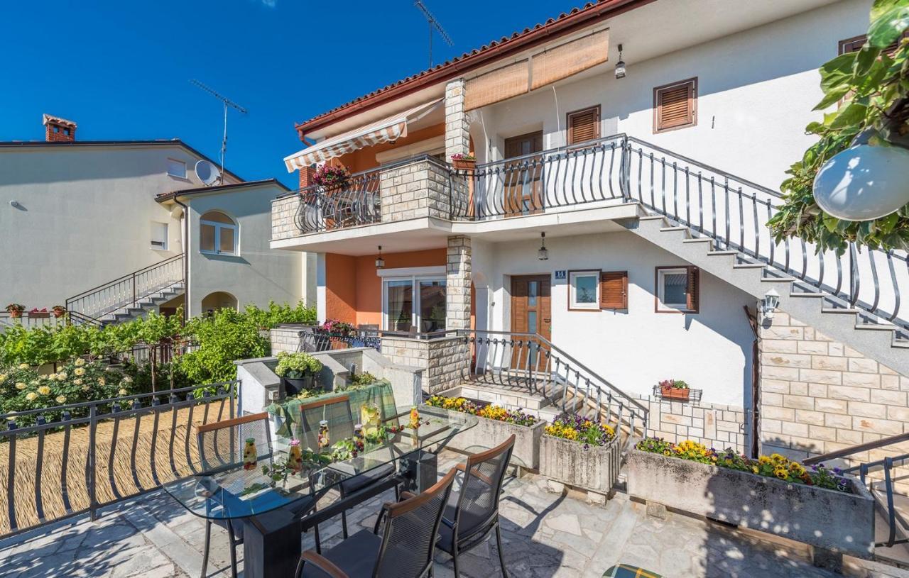 Apartments Loredana Пореч Экстерьер фото
